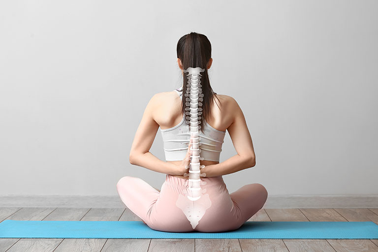 How to Maintain a Healthy Spine in Daily Life